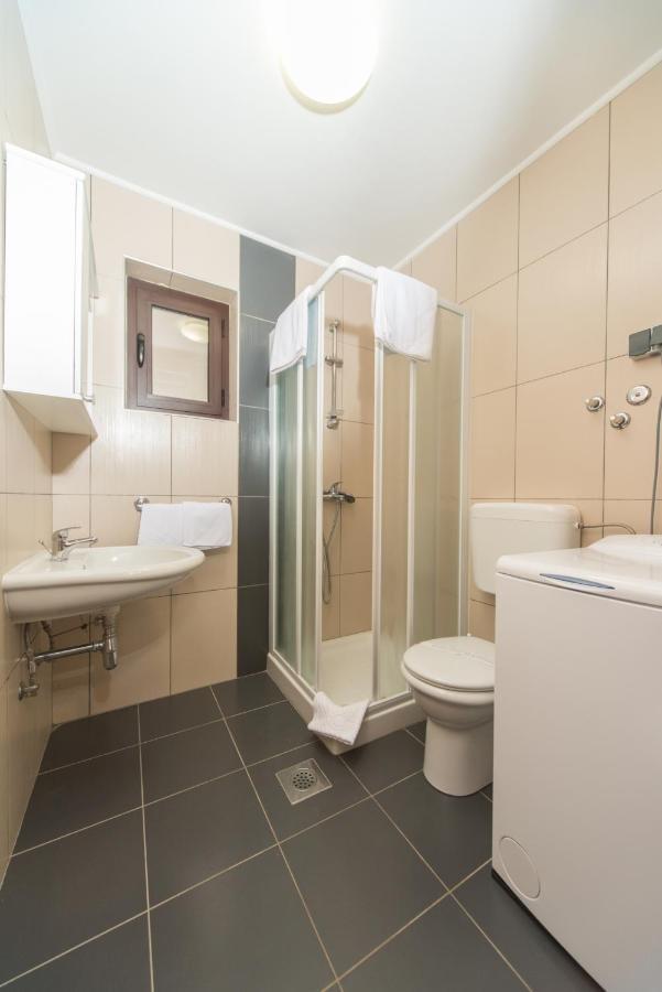 Holiday Apartment 50M From The Beach Pjescana Uvala Exteriör bild