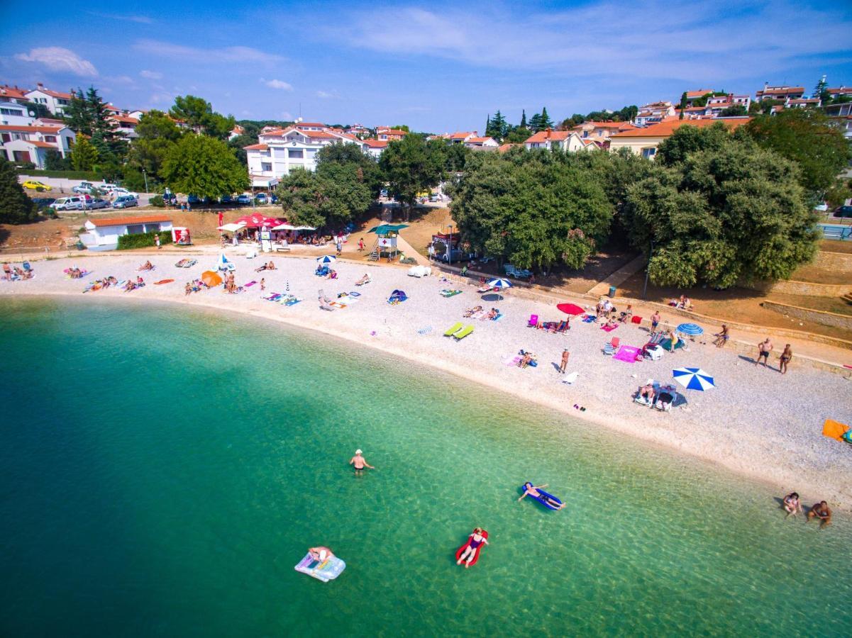 Holiday Apartment 50M From The Beach Pjescana Uvala Exteriör bild