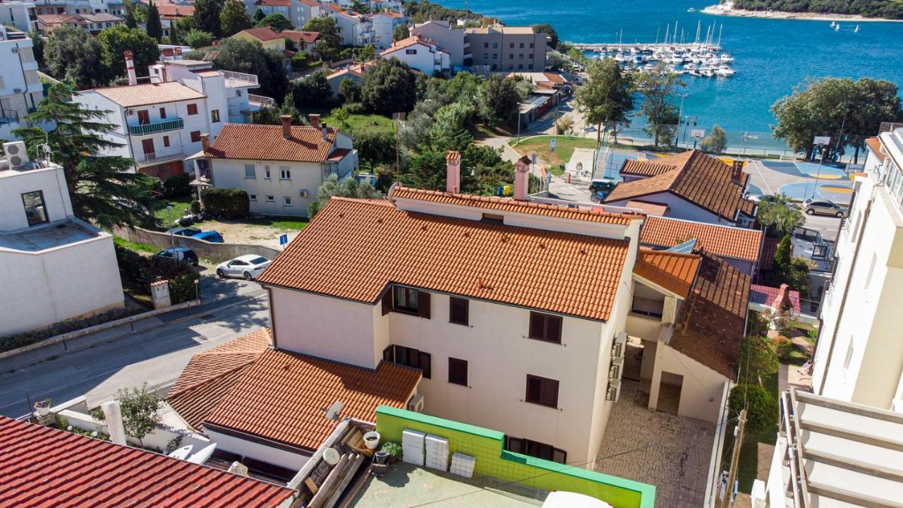 Holiday Apartment 50M From The Beach Pjescana Uvala Exteriör bild